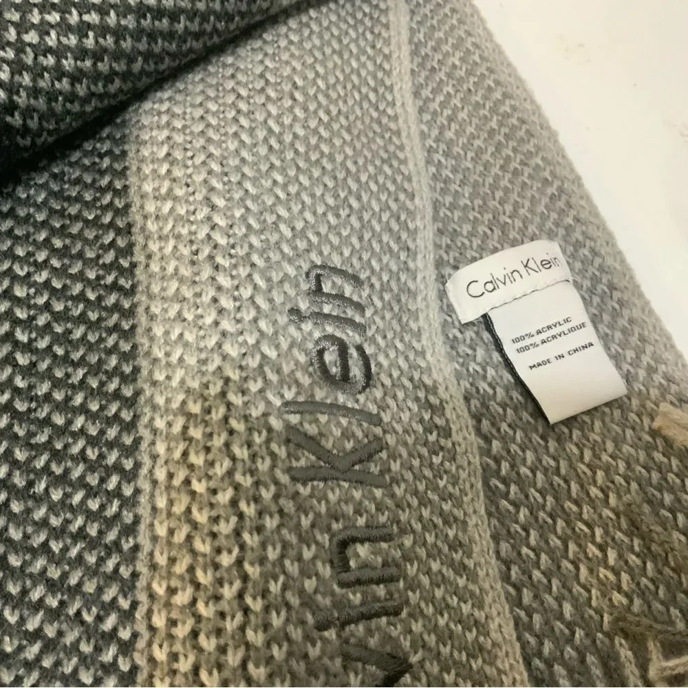 NWT Calvin Klein Black & Gray Colorblock Chunky Raschel Muffler Scarf One Size